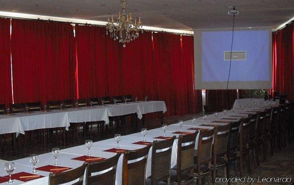 Pasha Palas Hotel Izmit Exterior photo